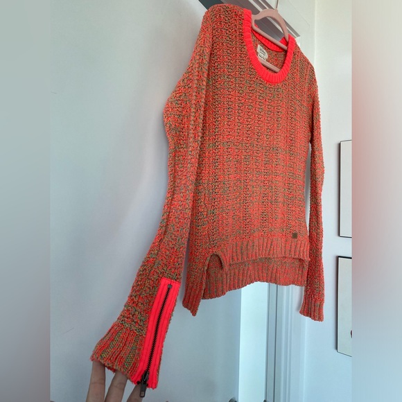 NUMPH Bright Coral Pullover - Picture 4 of 7